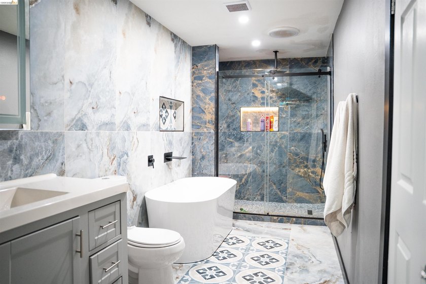 Beautifully updated 3-bedroom, 2-bathroom home offering 1,558 sq - photo 16