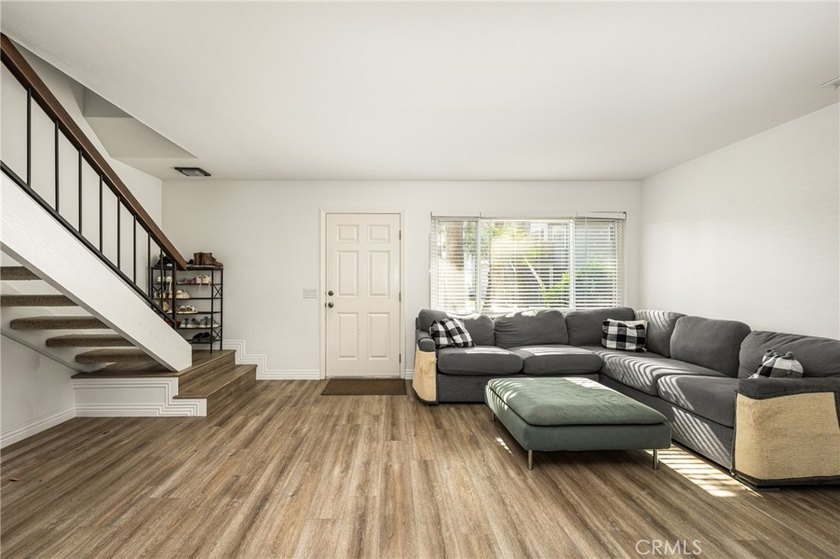 19752 Bromley Ln 9 - photo 2