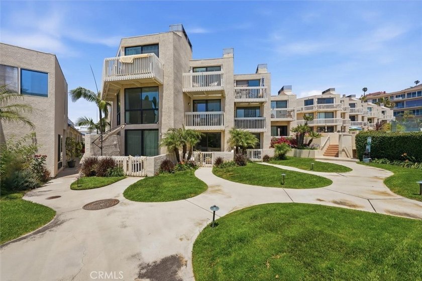 Experience a refined, low-maintenance beach lifestyle at - photo 34
