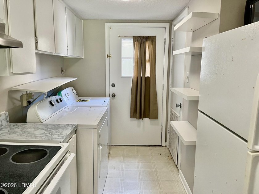 Welcome to Marsh Harbor, this 3 Bedroom 3 Bath unit is move in - photo 5