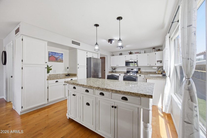 With extensive updates and an unbeatable location in The Islands - photo 32