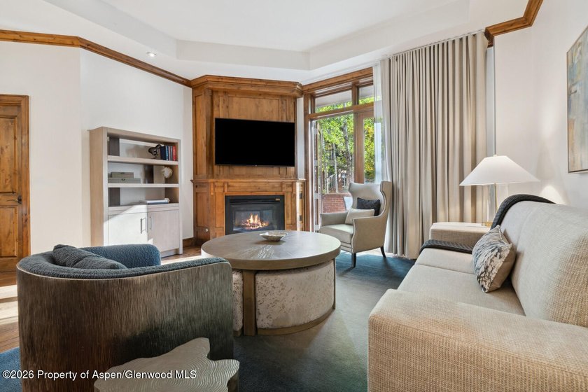 2024 renovations completed (including new decor, furniture - photo 5