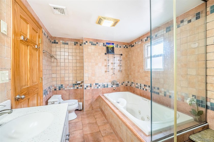 Introducing This Stunning Brick &amp; Stucco Colonial in Bayside - - photo 21