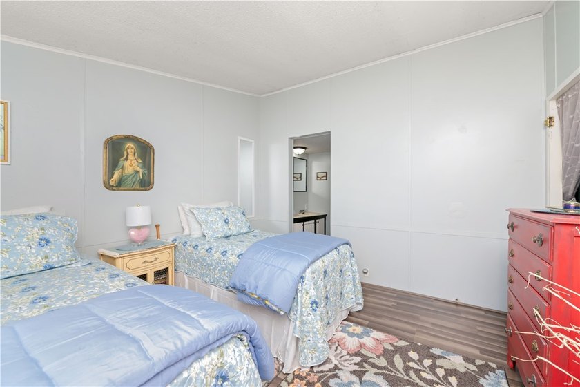 Charming 2 bedroom and 2 full-bath mobile home in the Brockport - photo 14