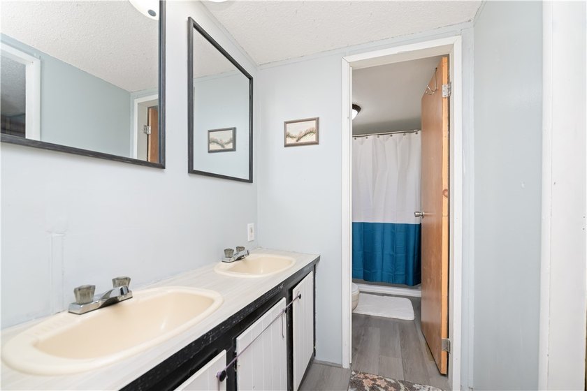 Charming 2 bedroom and 2 full-bath mobile home in the Brockport - photo 15