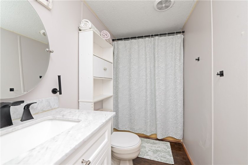 Charming 2 bedroom and 2 full-bath mobile home in the Brockport - photo 18