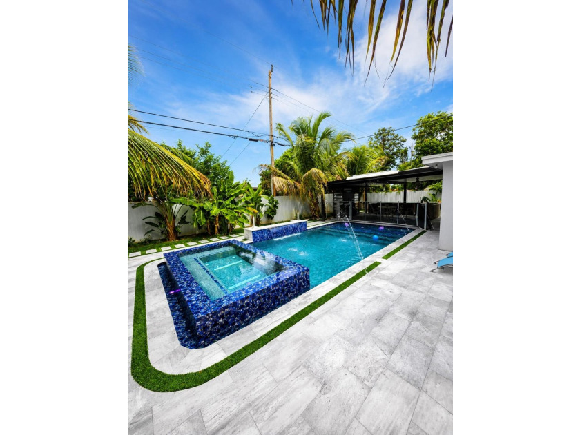 Welcome to this beautifully maintained 4-bedroom, 2-bathroom - photo 25