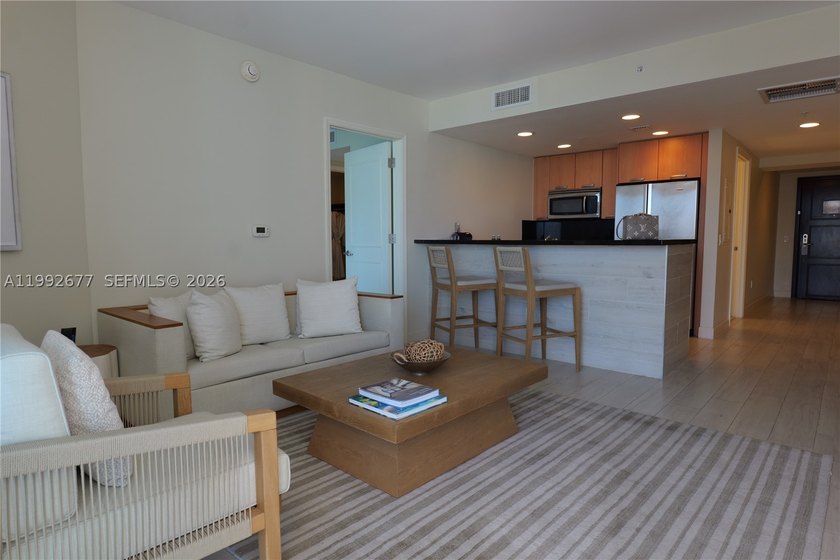 Come enjoy this condo hotel locted on A1A in world famous Fort - photo 7