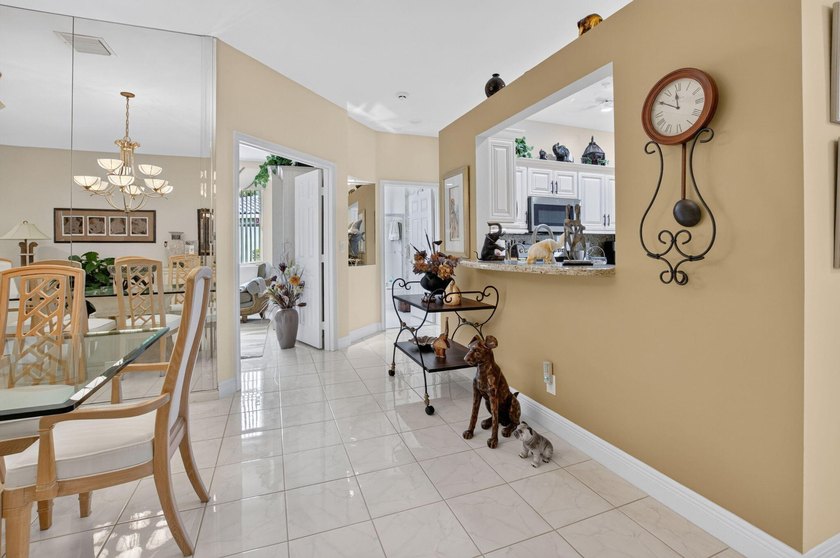 Welcome to effortless Florida living in sought-after - photo 11