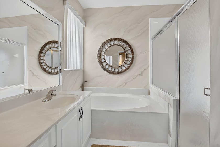Welcome to effortless Florida living in sought-after - photo 35