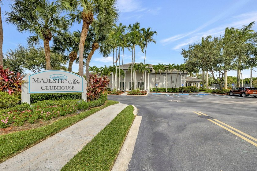 Welcome to effortless Florida living in sought-after - photo 43