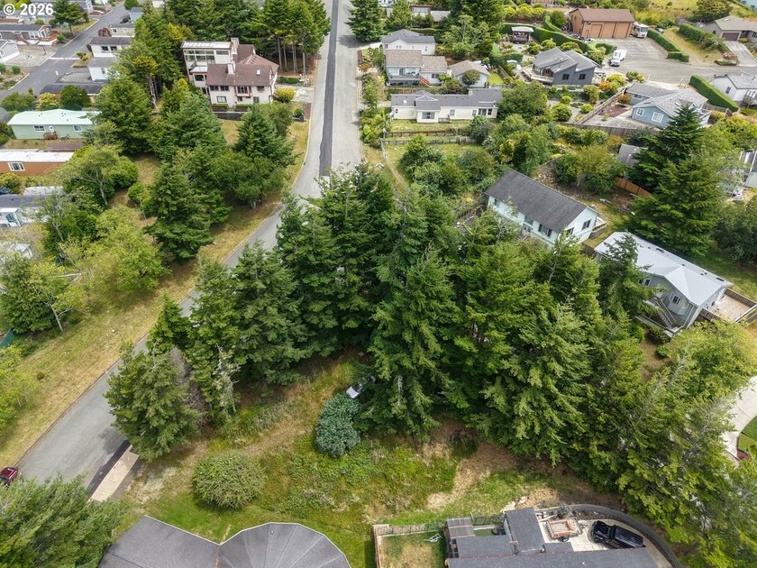 Ocean and bay view lot with utilities already in place! This - photo 5
