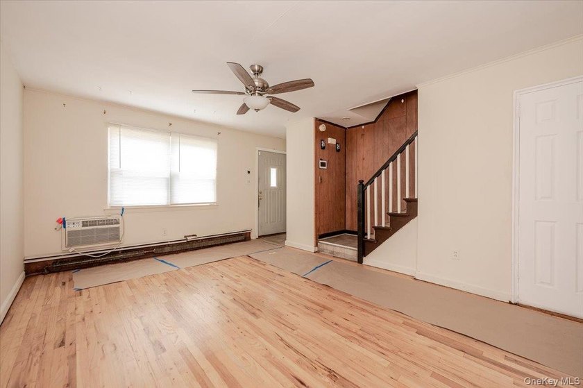 Well-kept 2BR/1.5BA single-family with a finished basement - photo 4