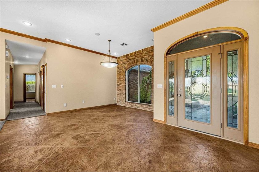 Welcome to 5 Quanah Mountain Road in the desirable Oak Meadows - photo 6