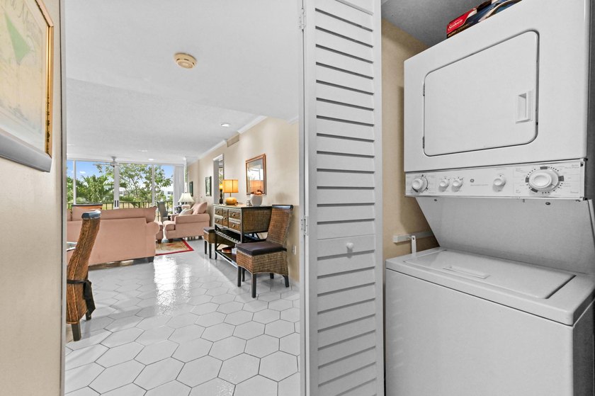 Experience the ultimate Florida lifestyle in this expansive - photo 14
