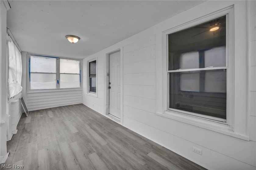 Welcome to this solid income-producing duplex in Cleveland - photo 4