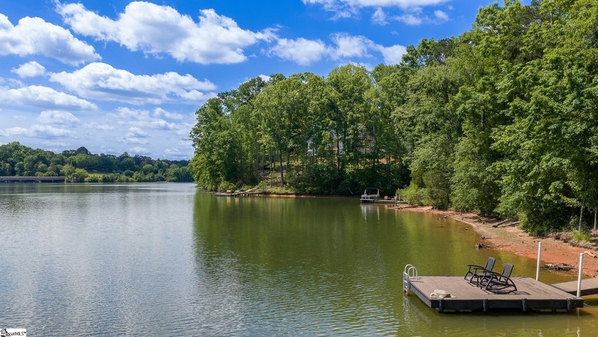 Fall in love with this custom built lake front home on Lake - photo 6
