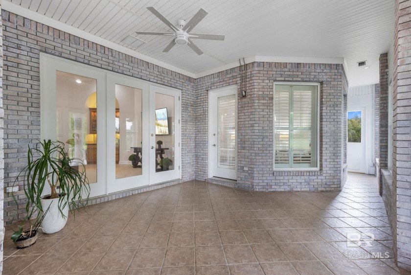 Experience refined coastal luxury in this exceptional - photo 15