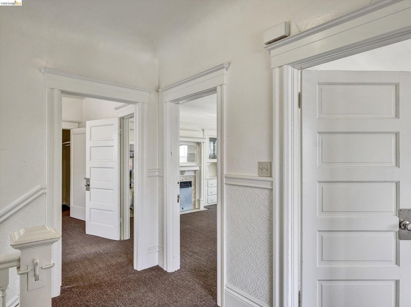 Conveniently located triplex near Children's Hospital and BART - photo 32