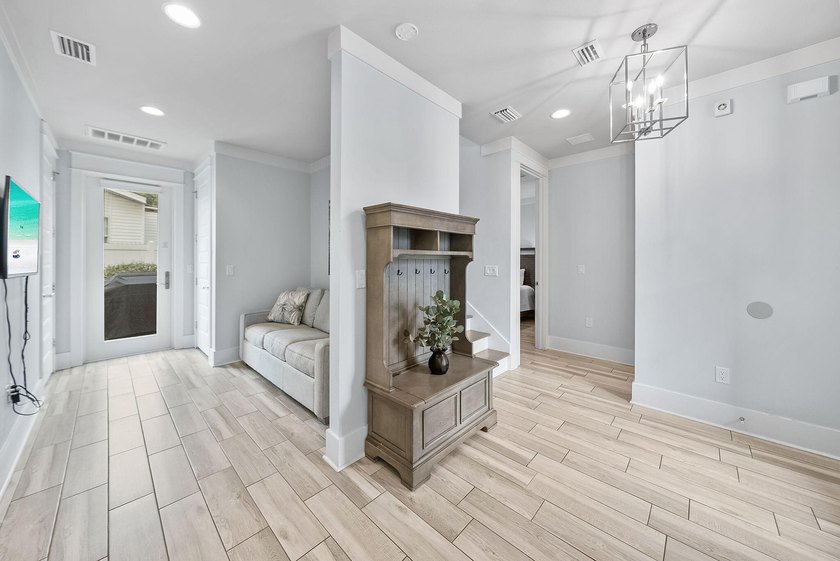 Beautifully updated luxury home in the heart of Miramar Beach - photo 6