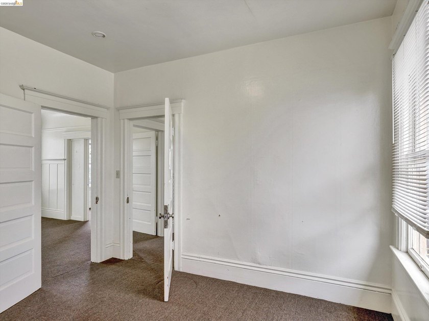Conveniently located triplex near Children's Hospital and BART - photo 45