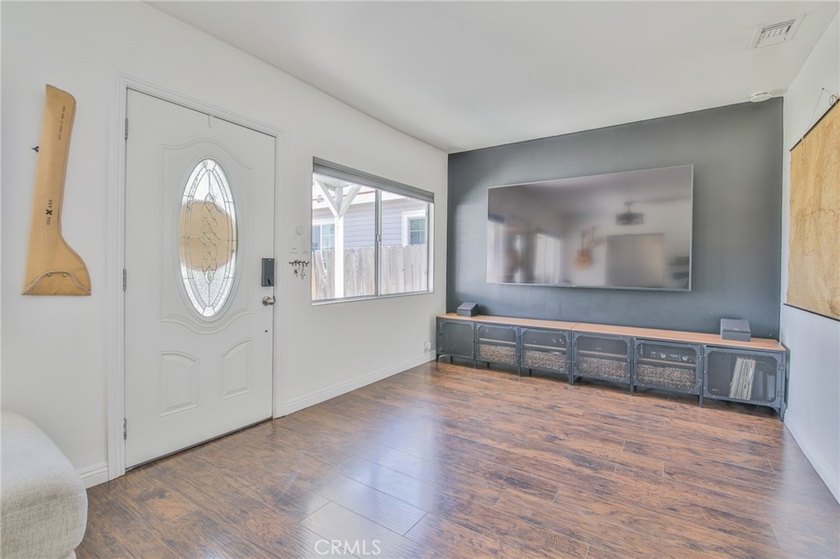 1404 E Michelson - photo 5