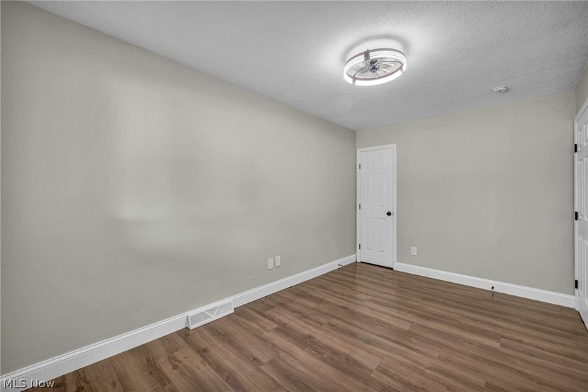 Welcome home to this beautifully updated ranch offering the - photo 33