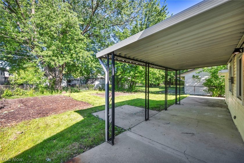 Welcome home to this beautifully updated ranch offering the - photo 46
