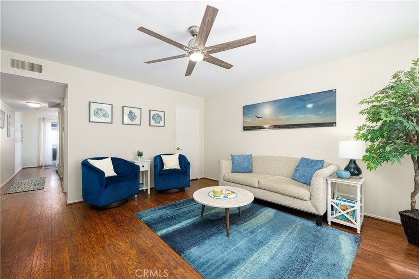 Superior location, close to Huntington Harbor, shopping, schools - photo 5