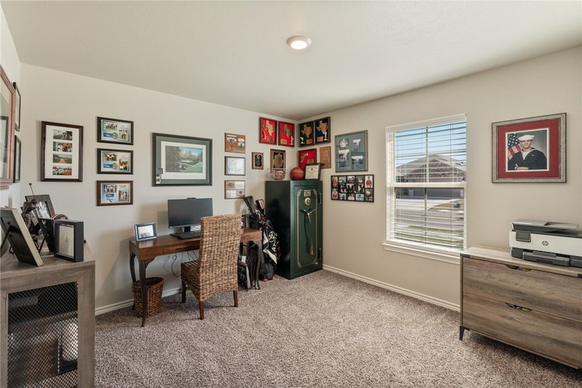 This beautiful 4 bedroom, 2 bath home is located in the - photo 15