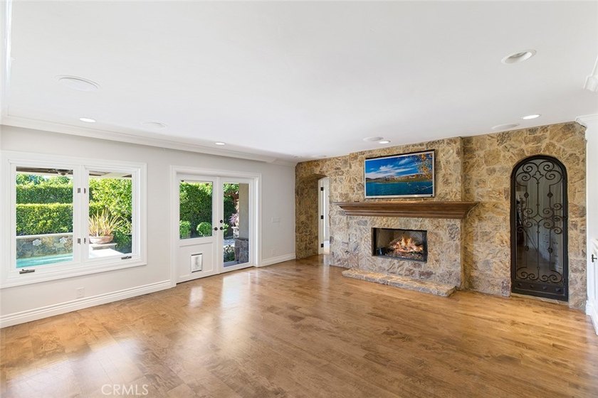 Experience refined coastal living with this exceptional 12-month - photo 18