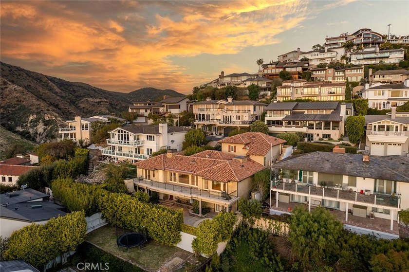 Experience refined coastal living with this exceptional 12-month - photo 27