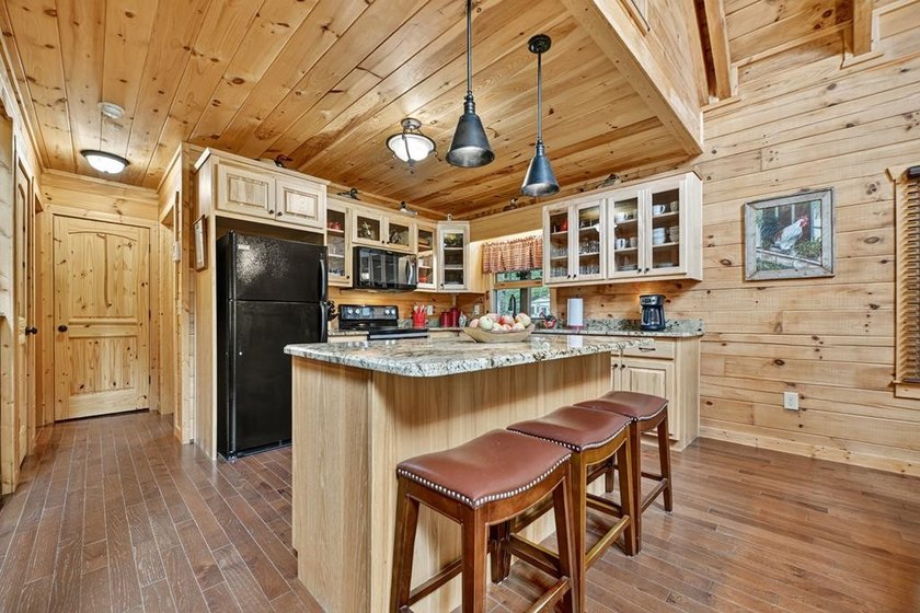 Escape to serenity on your own secluded creek haven in the North - photo 19