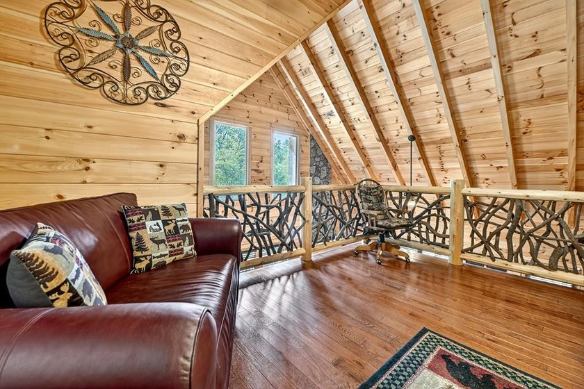 Escape to serenity on your own secluded creek haven in the North - photo 26