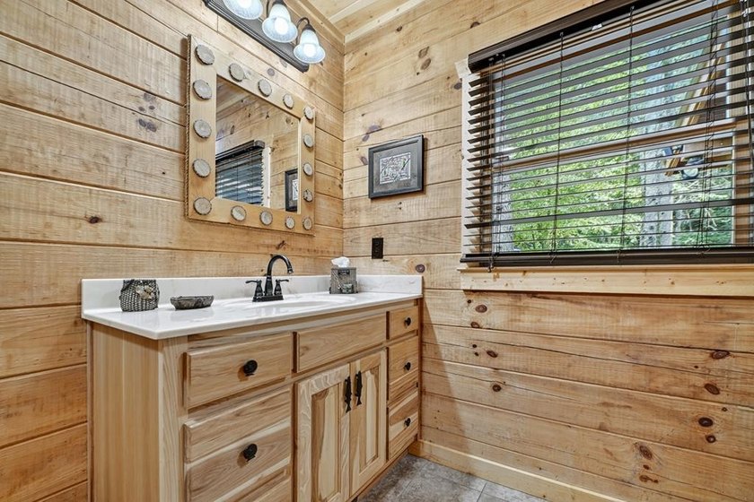 Escape to serenity on your own secluded creek haven in the North - photo 29