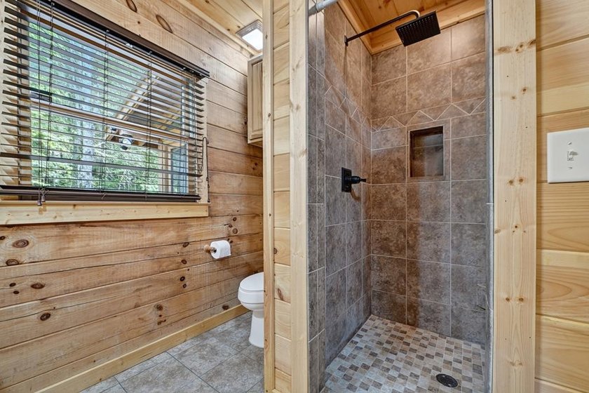 Escape to serenity on your own secluded creek haven in the North - photo 30