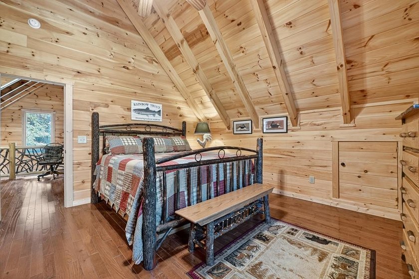Escape to serenity on your own secluded creek haven in the North - photo 32