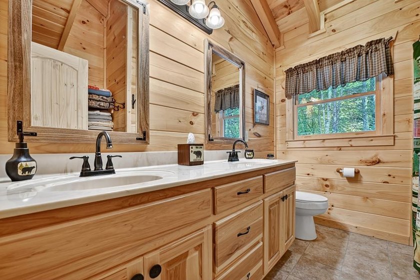 Escape to serenity on your own secluded creek haven in the North - photo 33