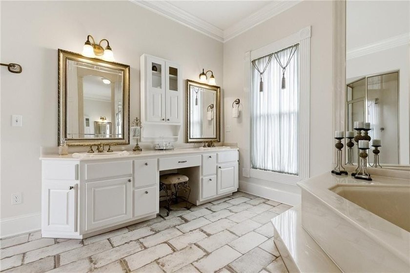 Once in a lifetime opportunity to own a picturesque property - photo 50