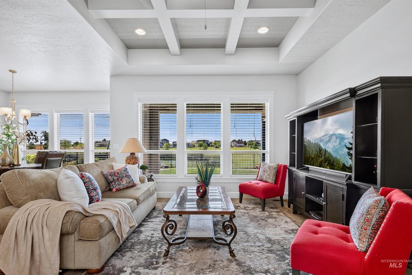 Custom home in the prestigious Red Hawk Ridge community. This - photo 3
