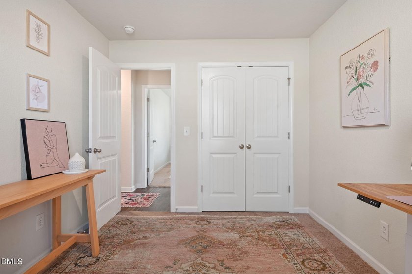 Welcome home to this beautifully maintained ranch in the heart - photo 25