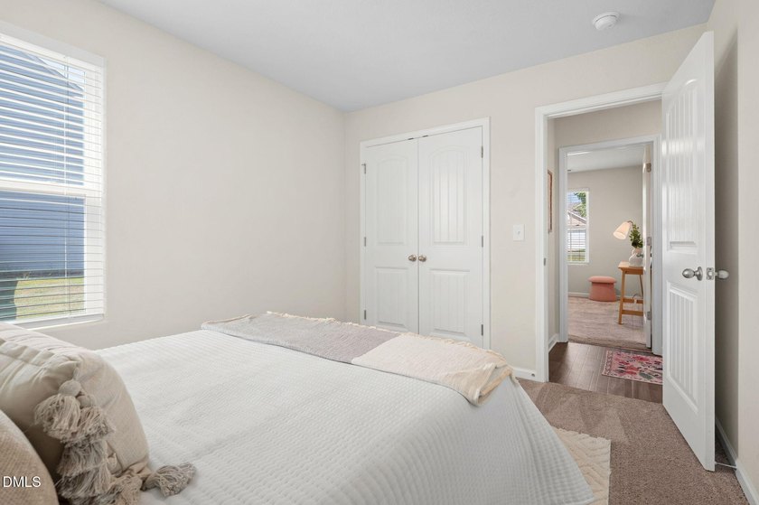 Welcome home to this beautifully maintained ranch in the heart - photo 28