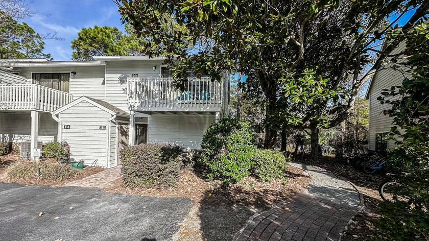 MUCH SOUGHT AFTER CASSINE END UNIT WITH 2 BEDROOM, 2 1/2 BATHS - photo 2