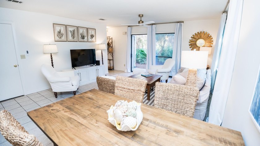 MUCH SOUGHT AFTER CASSINE END UNIT WITH 2 BEDROOM, 2 1/2 BATHS - photo 7