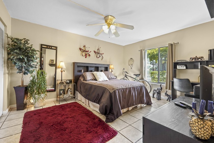 Welcome to this beautifully updated 2-bedroom, 2-bathroom - photo 13
