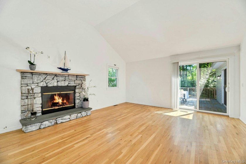Nestled in the highly sought-after Tiana Shores enclave of - photo 14