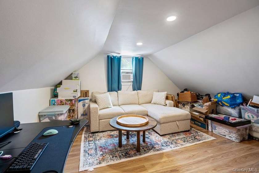 Welcome to this beautiful 3 bedroom home in Lindenhurst. Updated - photo 16