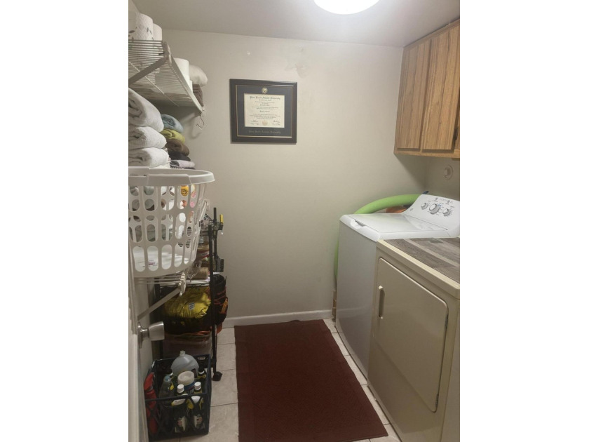Welcome to this beautifully updated 2-bedroom, 2-bathroom - photo 19