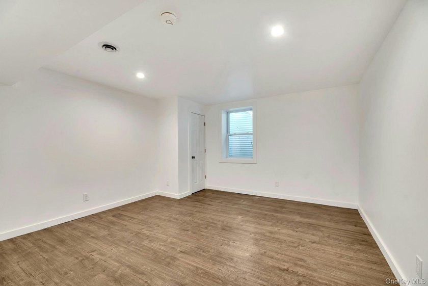 Nestled in the highly sought-after Tiana Shores enclave of - photo 30