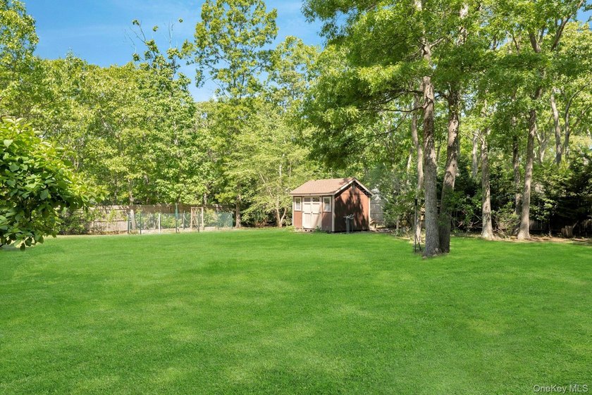 Nestled in the highly sought-after Tiana Shores enclave of - photo 38